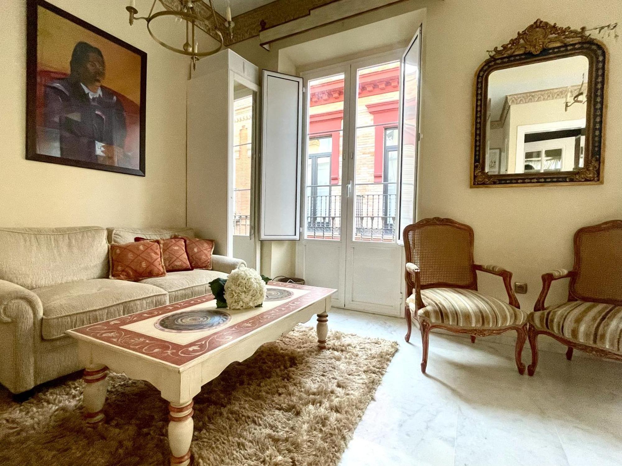 Eva Recommends Chicarreros